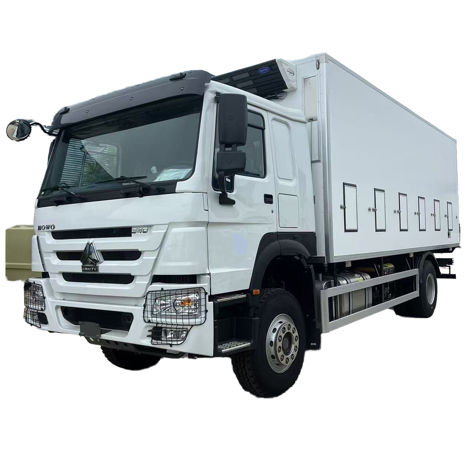 SINOTRUK HOWO 4x2 Refrigerated Truck | Professional Poultry Chick & Livestock Transport Vehicle