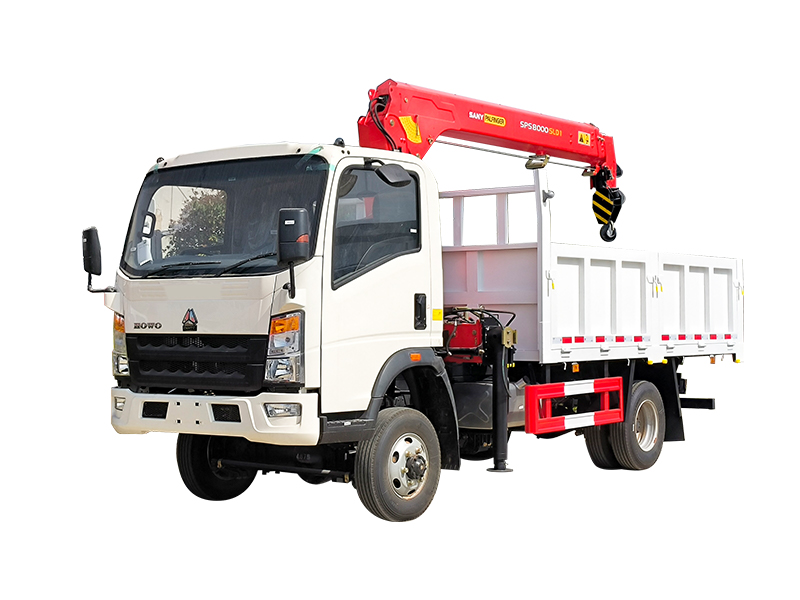 All-wheel drive truck with crane